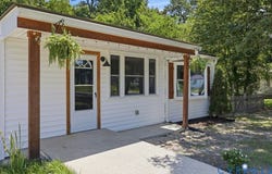 15911 Edgewood Drive, Chester, VA 23831