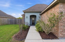 175 Highland Oaks Ave, Gray, LA 70359