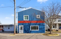 21 E Maple Street NE, Cedar Springs, MI 49319