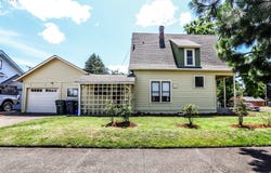381 9TH St, Springfield, OR 97477