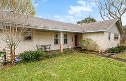 948 Oak Ave, ROCKPORT, TX 78382