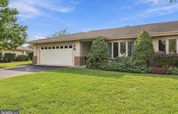 70 ARROWHEAD RDG, HEDGESVILLE, WV 25427
