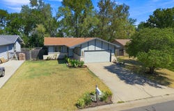 2006 E Ravena St, Park City, KS 67219