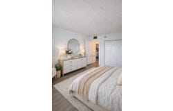 1155 Brickell Bay Dr, Miami, FL 33131