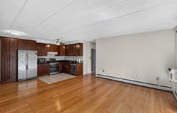 20 Skyline Dr, Braintree, MA 02184