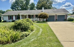 917 Aster Drive, Wapakoneta, OH 45895