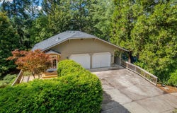 4482 PADDOCK Dr, Eugene, OR 97405
