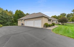 12525 42nd Avenue N, Plymouth, MN 55441