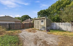 2117 HACKBERRY DR, Uvalde, TX 78801