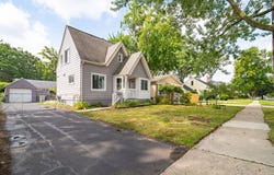 661 W Coy Avenue, Hazel Park, MI 48030