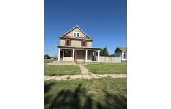 711 S Saunders, Sutton, NE 68979