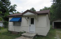 526 S Walnut Street, Marshfield, MO 65706