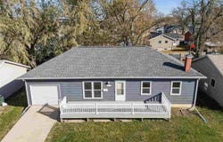 323 SE Norwick Rd SW, CedarRapids, IA 52404