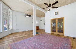 75 Mountain Street, Eureka Springs, AR 72632