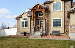 490 W 3450 N, Pleasant View, UT 84414