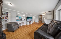 201 S Yale Avenue, Addison, IL 60101