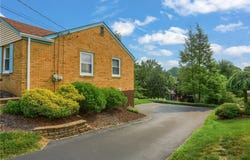 9144 Saginaw Dr, McCandless, PA 15237