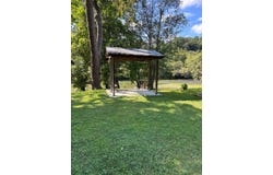 988 S Emerald Isle, Alderson, WV 24910