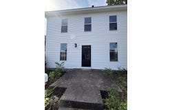 402 E Olive Street, Bolivar, MO 65613