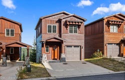 135 Chutes Ln, Sandpoint, ID 83864