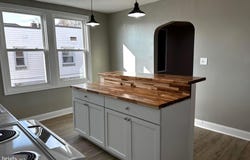 326 E BROADWAY, RED LION, PA 17356