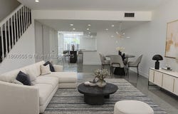 2318 NE 7th St, Hallandale Beach, FL 33009