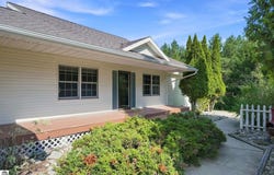 3854 W 18 Road, Mesick, MI 49688