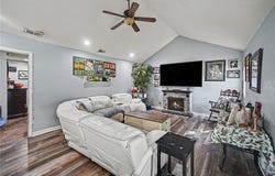 2913 S 40th Terrace, St Joseph, MO 64503