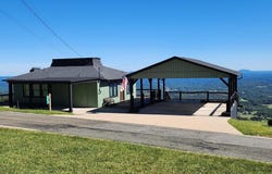 353 Panorama Dr, Fancy Gap, VA 24328