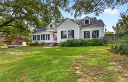 1301 Hill Dr, Laurel, MS 39440