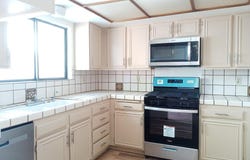 1328 W Avenue J4, Lancaster, CA 93534