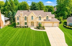 5650 Ashley Circle, Highland Heights, OH 44143