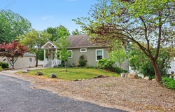 51509 Summit Street, Paw Paw, MI 49079