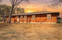 11515 Ford, Adkins, TX 78101