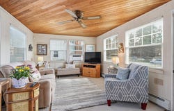 57 Winter St, Woburn, MA 01801