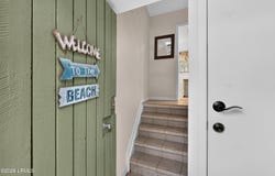 42 S Forest Beach Drive, Hilton Head Island, SC 29928