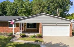 4957 Hubbard Drive, Troy, MI 48085