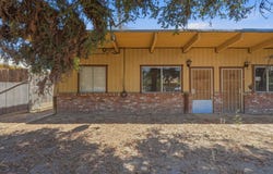 1098 N Foothill, Lindsay, CA 93247