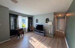 409 S 1st St, Fairfield, IL 62837