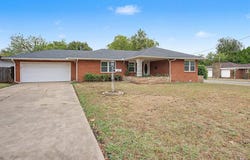 425 E Atkinson Drive, Midwest City, OK 73110