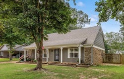 5743 ROBIN HOP Dr, Bartlett, TN 38134