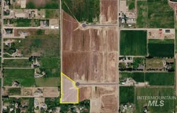 1221 Peruvian Ln., Emmett, ID 83617