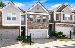 5825 Radford Loop, Fairburn, GA 30213