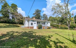 110 Paoli Lane, Oak Ridge, TN 37830