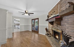2535 W Katella Lane, Springfield, MO 65807