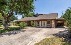 2101 Kent St, Taylor, TX 76574