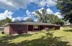 559 ELM ST, Frankston, TX 75763