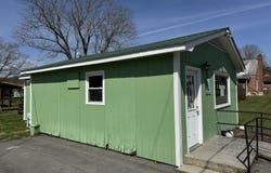 141 Clay St, Alderson, WV 24910