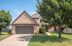 304 Creekside Trail, Argyle, TX 76226
