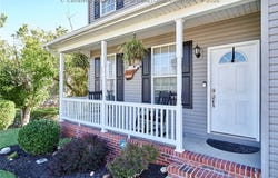 648 Overlook Drive, Hurricane, WV 25526
